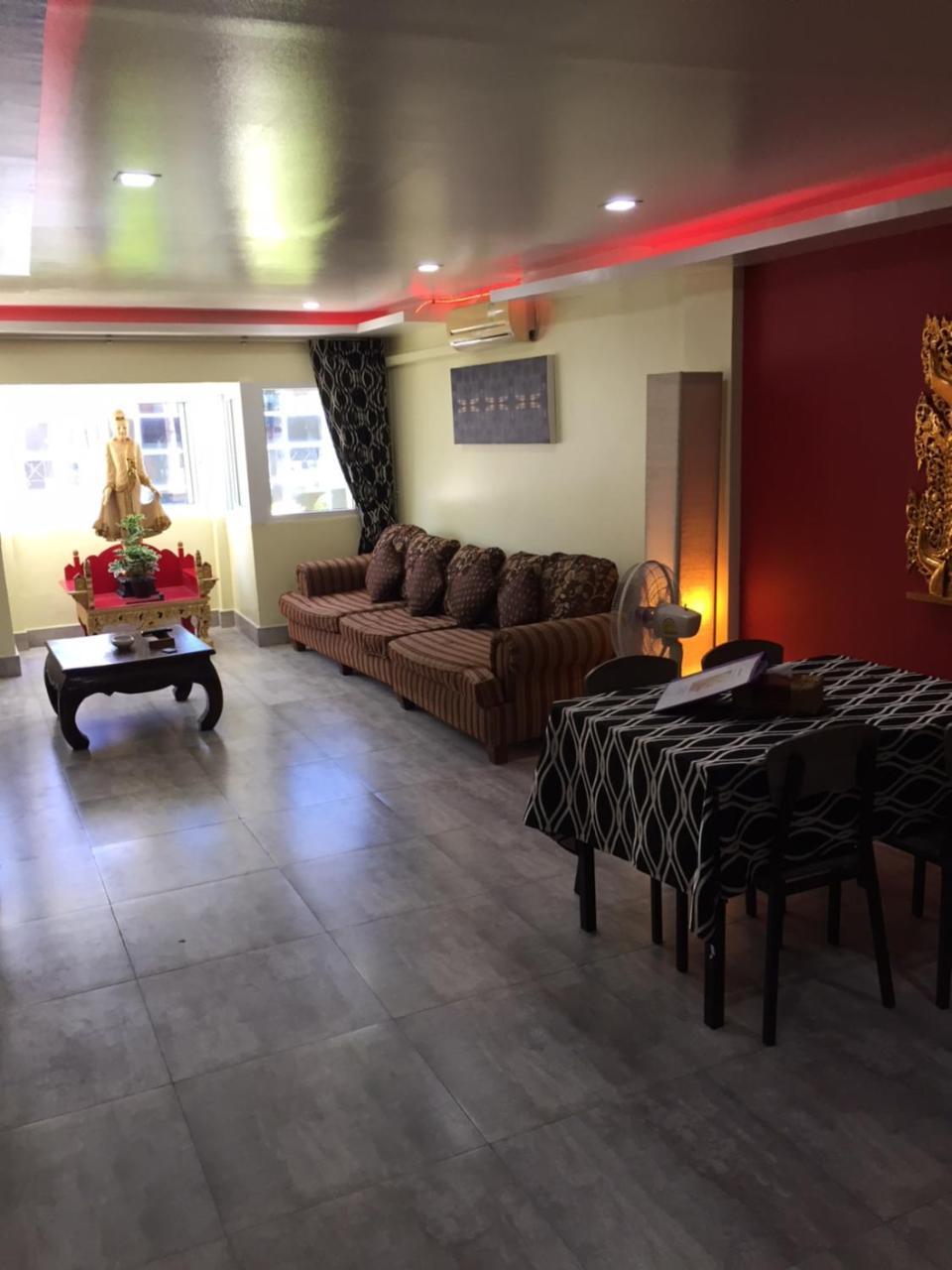 Fong Kaew And Baan Nang Fa Guesthouse Patong Esterno foto