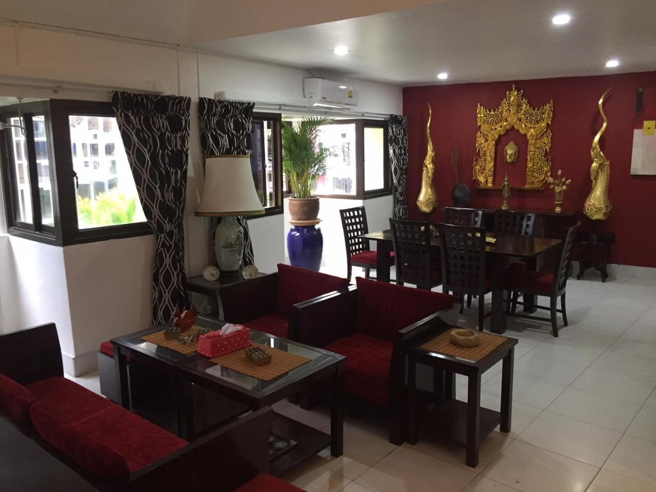 Fong Kaew And Baan Nang Fa Guesthouse Patong Esterno foto
